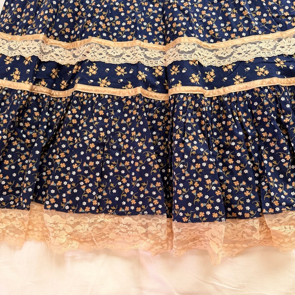 Gunne Sax Navy Floral Maxi Skirt with Cream Lace Trim - Picture 5 of 10